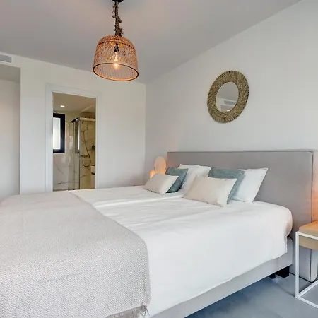 Modern Highend Oasis W/sea Views Apartamento Estepona