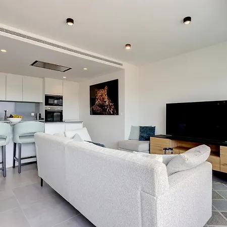 Modern Highend Oasis W/sea Views