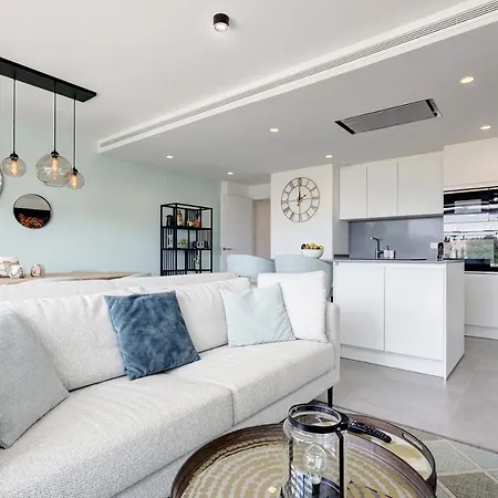 Modern Highend Oasis W/sea Views