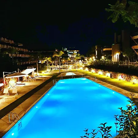 Modern Highend Oasis W/sea Views *